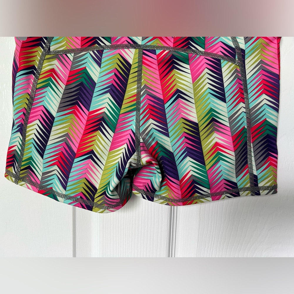 Fabletics Patterned Bike Shorts Size XS - Picture 7 of 8